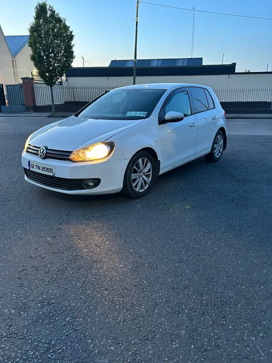 Volkswagen Golf 2012 - Image 1