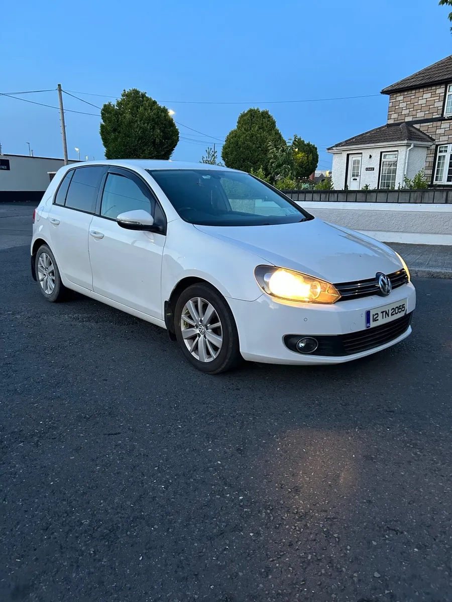 Volkswagen Golf 2012 - Image 2