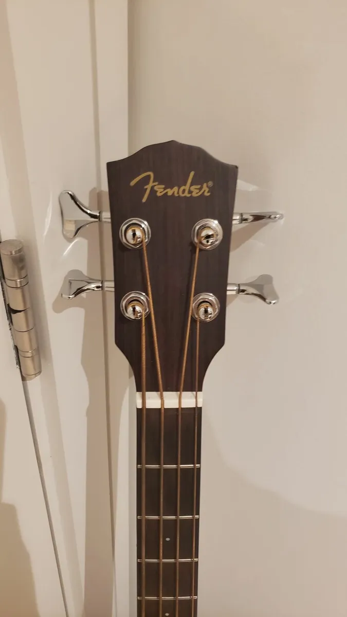 Fender CB-100CE NAT Semi Acoustic Bass Guitar - Image 2
