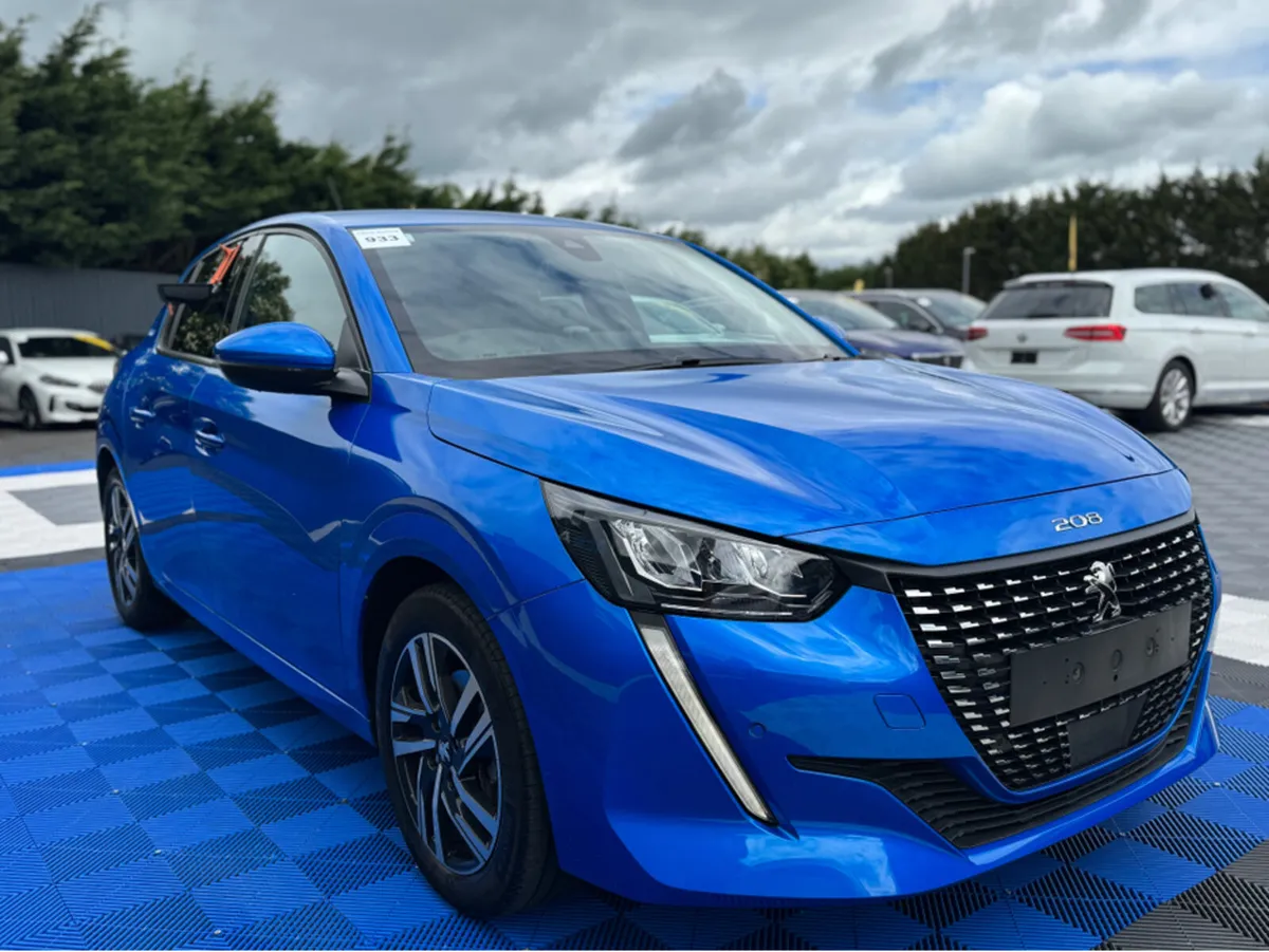 Peugeot 208 GT SPEC - 1.2 PETROL- AUTO - 12M WARRA - Image 3