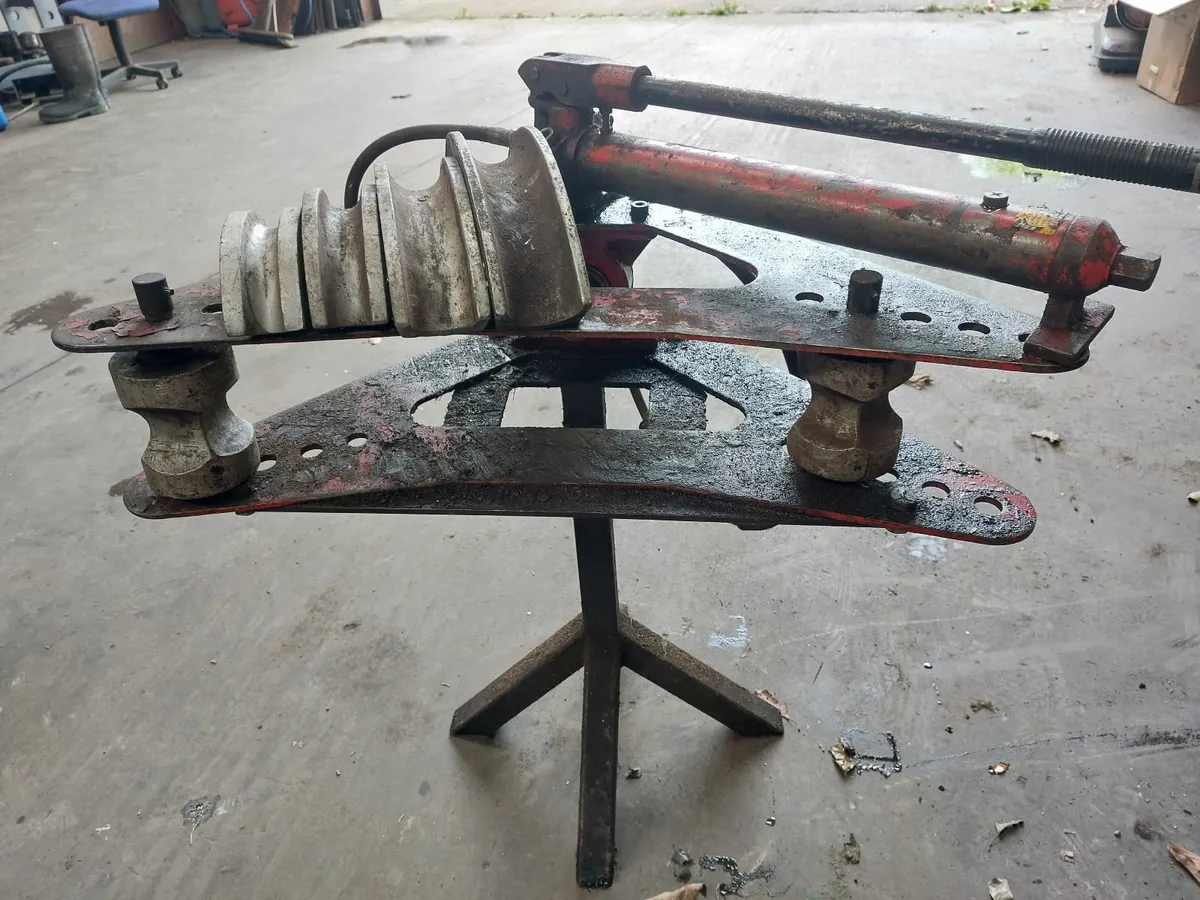 Pipe bender - Image 1