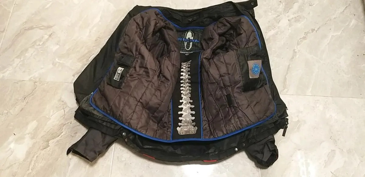 Richa large - Motorcycle Jacket for sale - Image 3