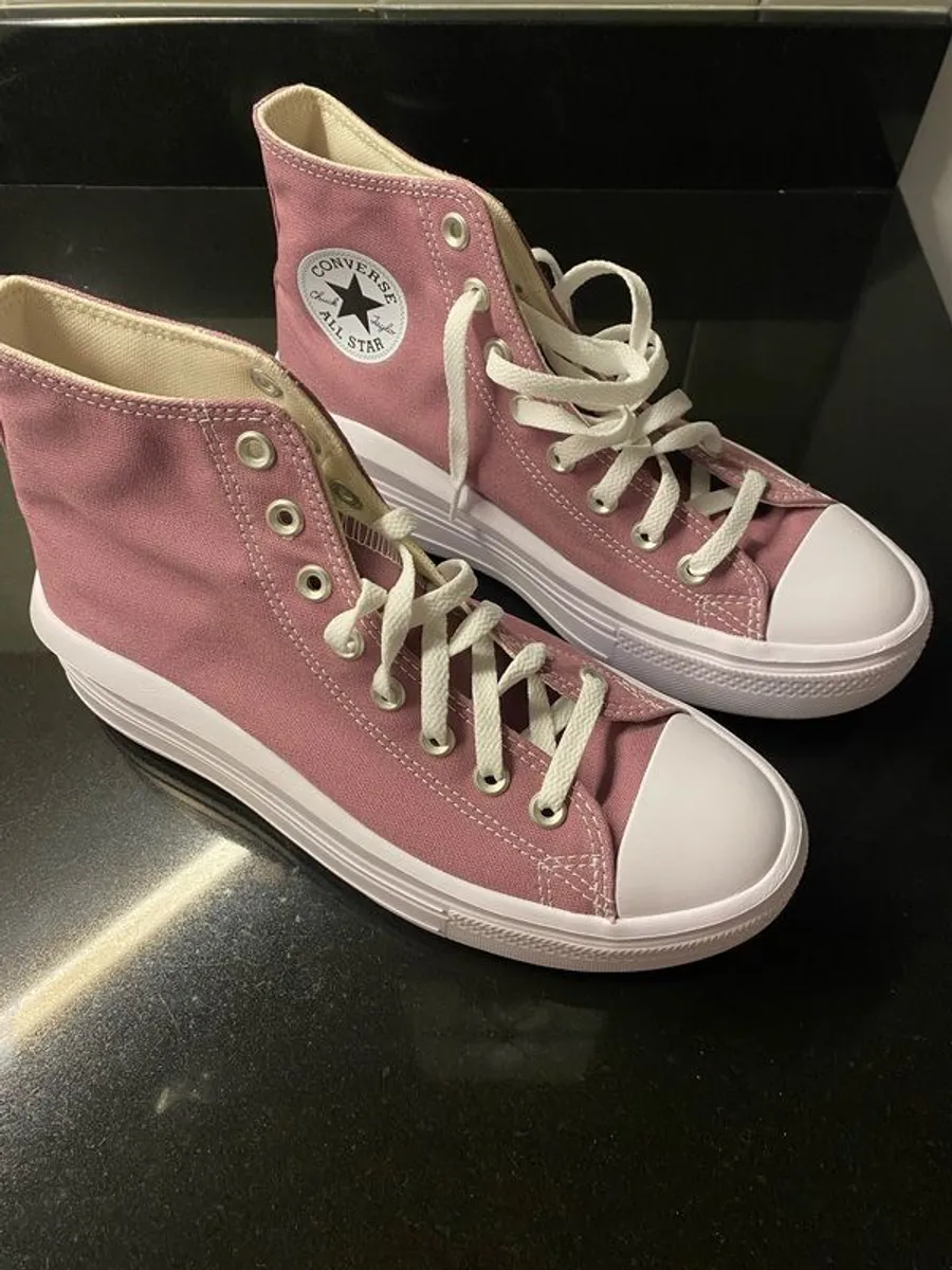 converse - Image 2