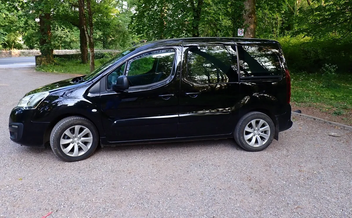 Peugeot Partner Tepee 2016 - Image 1