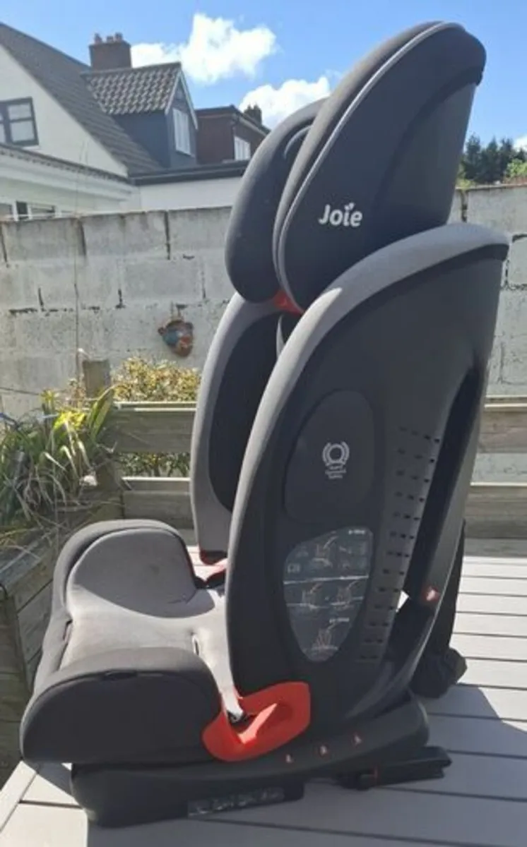 Car seat - Image 1