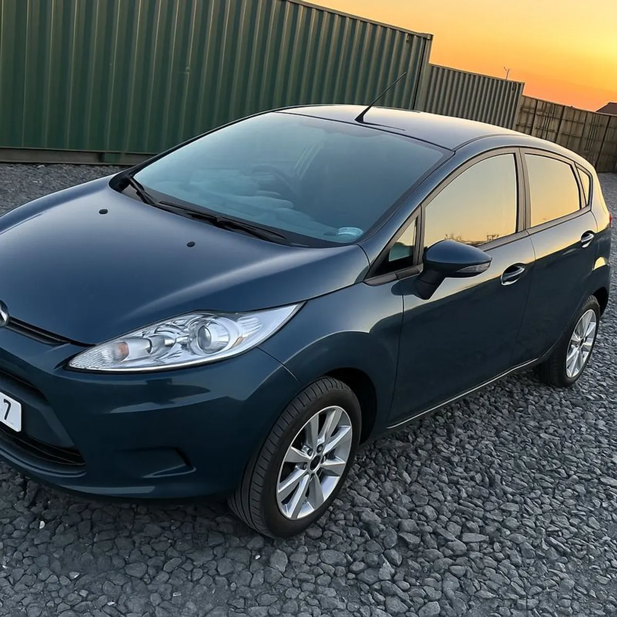 2010 Ford Fiesta - Image 1
