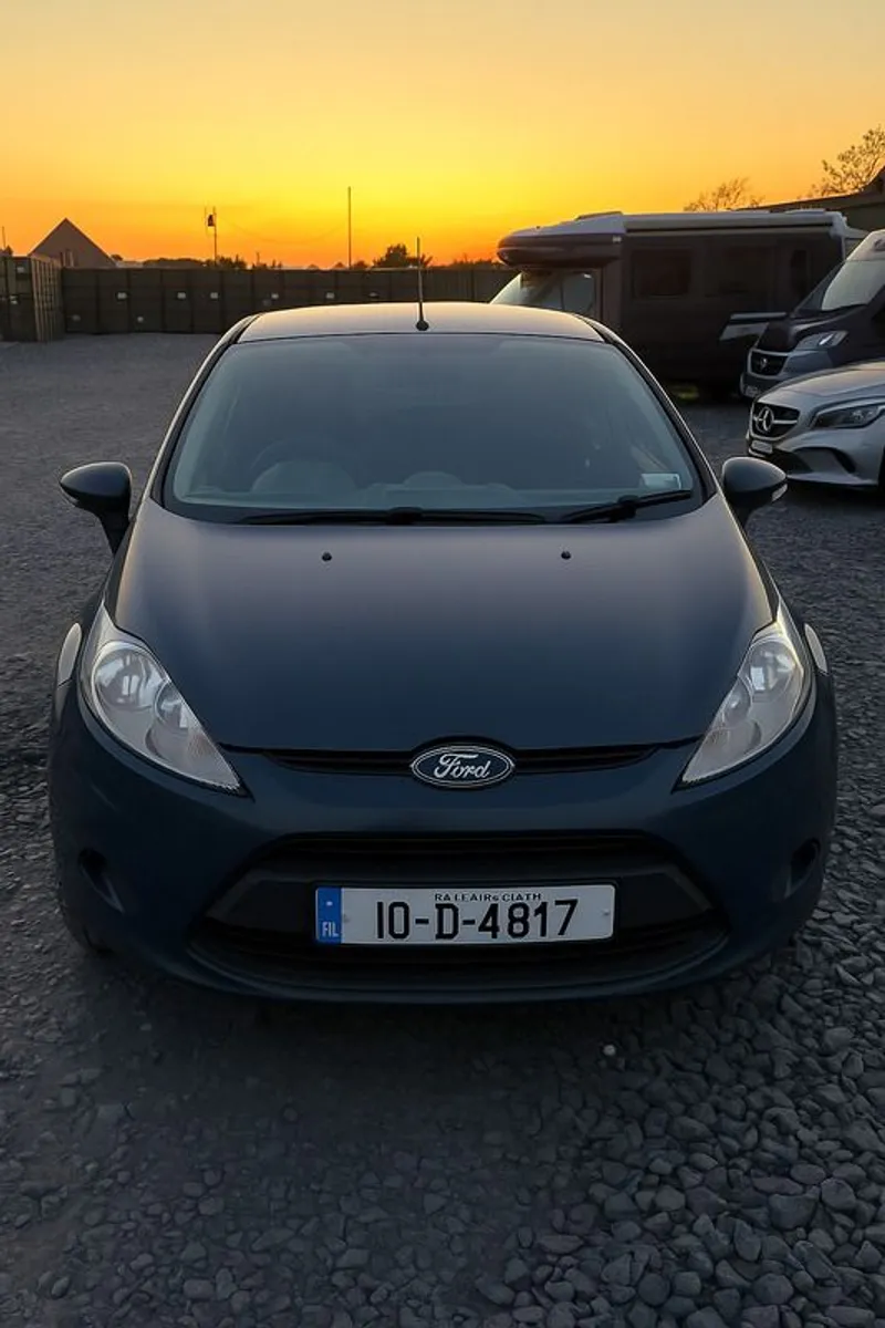 2010 Ford Fiesta - Image 4