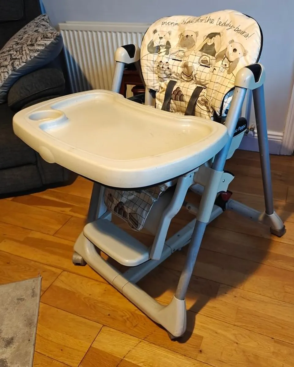 High chair - Image 1