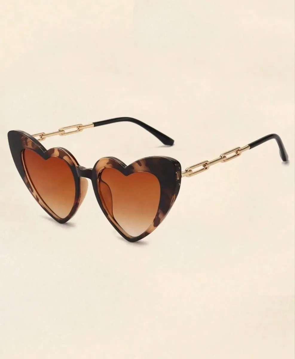 Leopard Print Heart-Shaped Sunglasses - Image 4