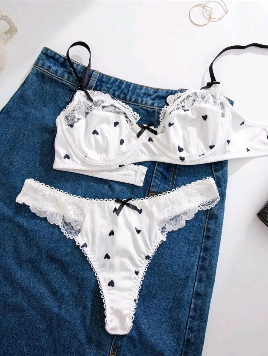 White Lingerie Set with Black Hearts & Bows – Size - Image 3