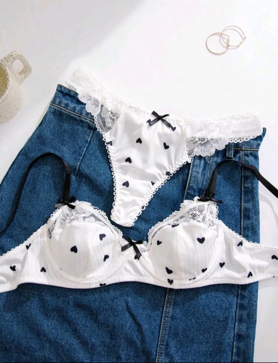 White Lingerie Set with Black Hearts & Bows – Size - Image 4