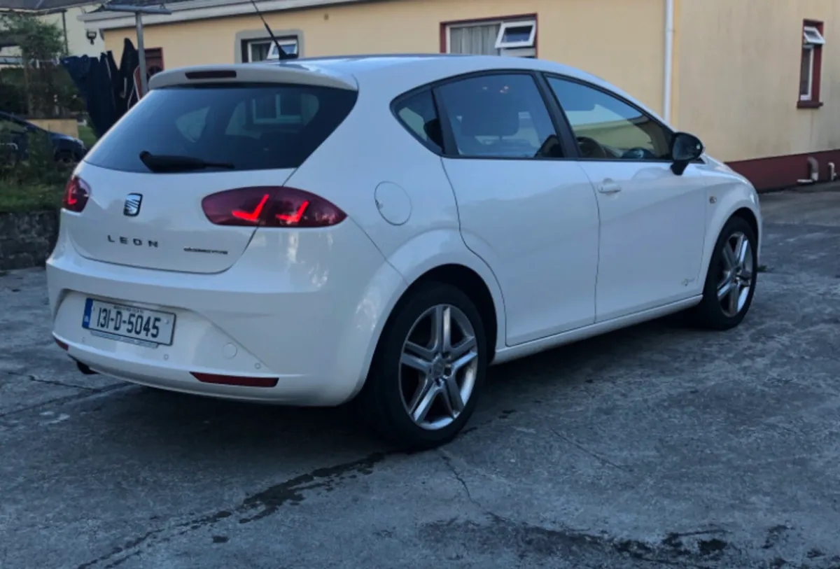 Seat Leon - Luxury Trim - Image 3