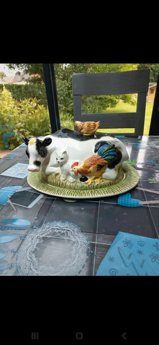 Animal cheese box postage possible