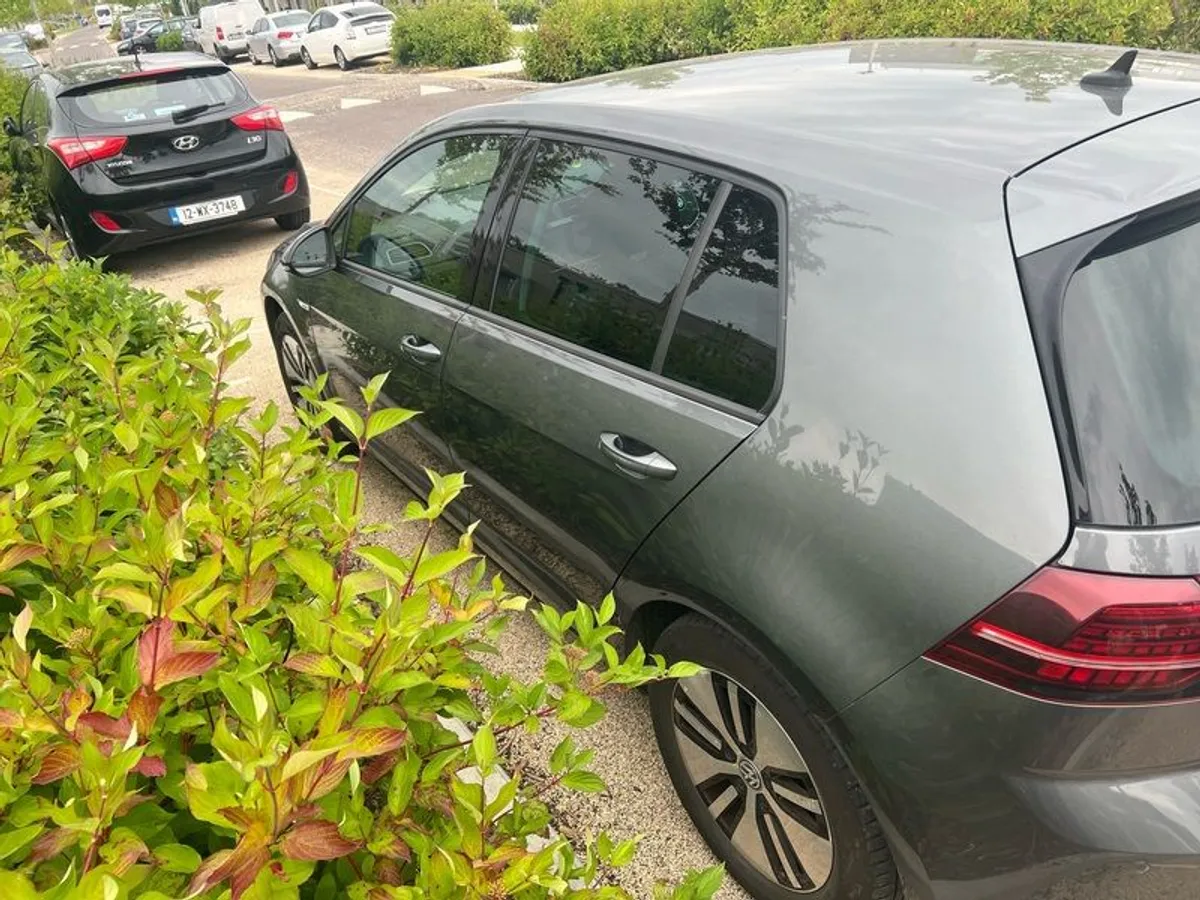 2018 Volkswagen E Golf - Image 4