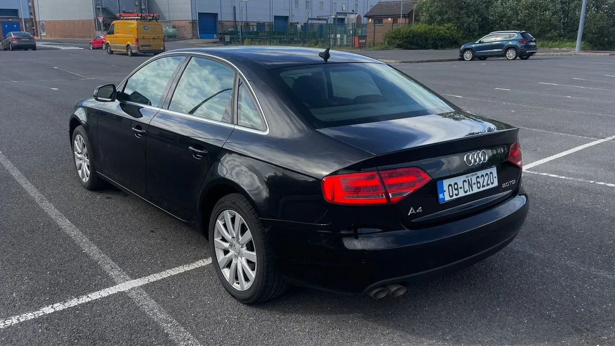 AUDI A4 - Image 3