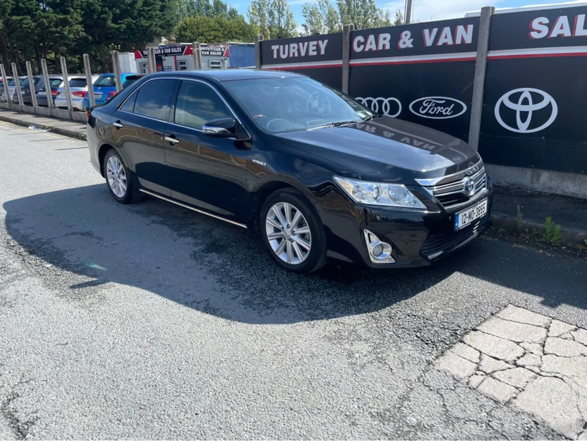 Toyota Camry Avv50 4DR Auto - Image 2