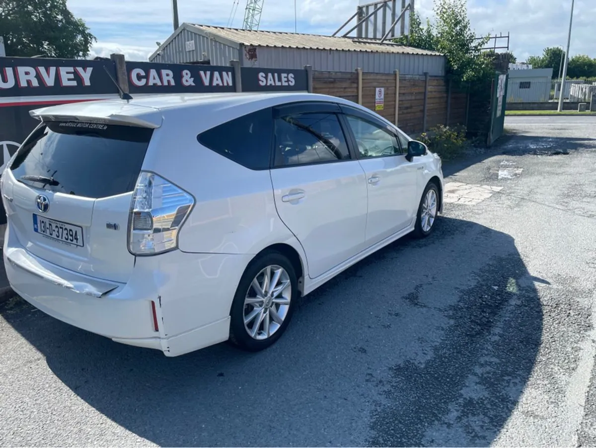 Toyota Prius Alpha Zvw40w Hybrid 5DR Auto Daa-zvw - Image 4