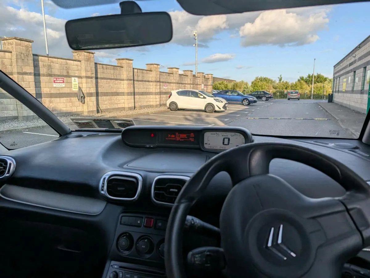 Citroen C3 Picasso 2011 - Image 2