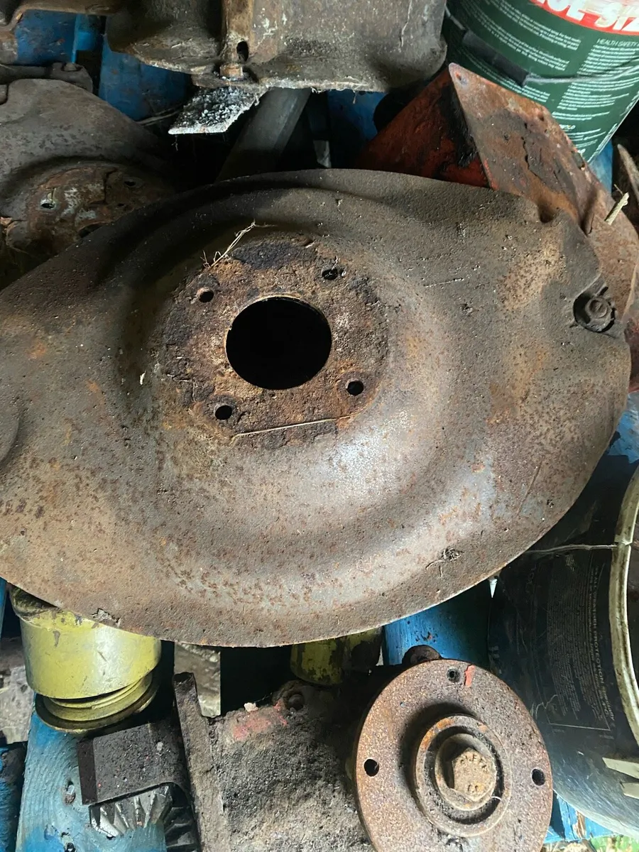 Mower parts - Image 1