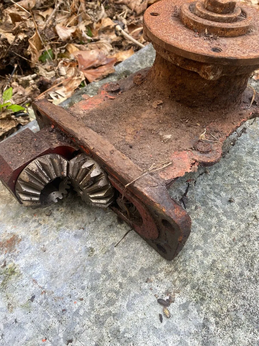 Mower parts - Image 2