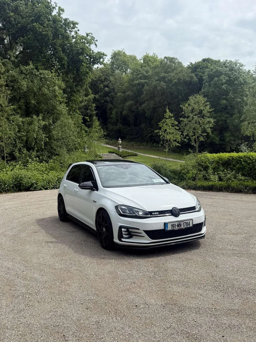 Volkswagen Golf 2019 - Image 2