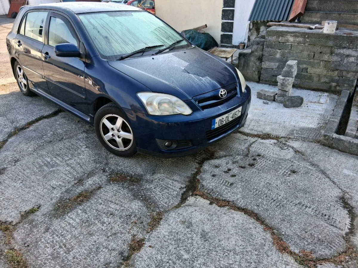 2006 Toyota Corolla - Image 2