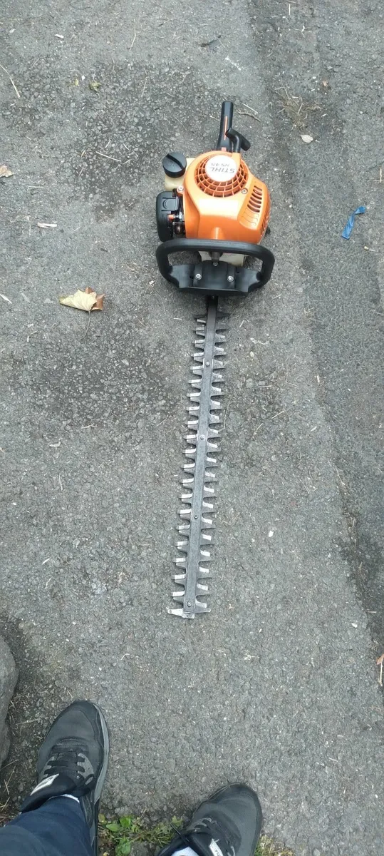 Stihl sh 45 hedge strummers running well 2011 - Image 3