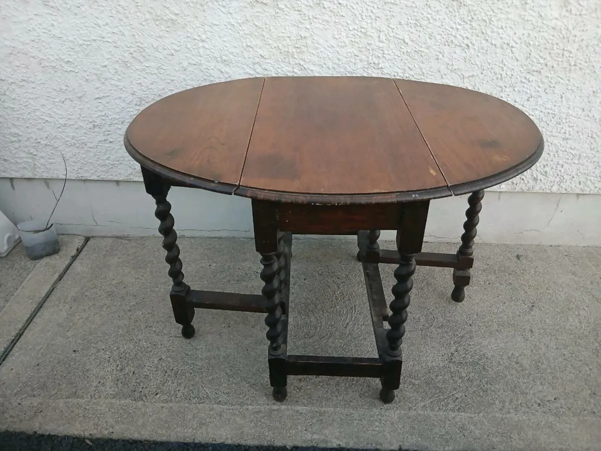 Early 20th Century Oak Drop Leaf Table - Image 3