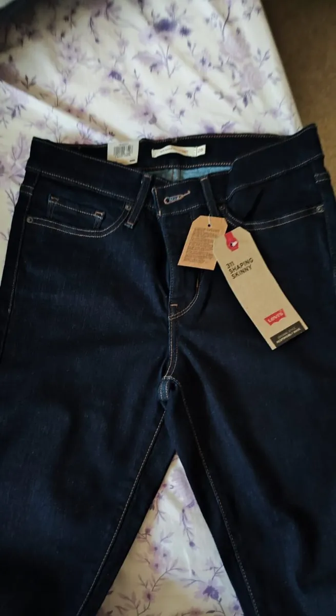 New Jeans - Image 1