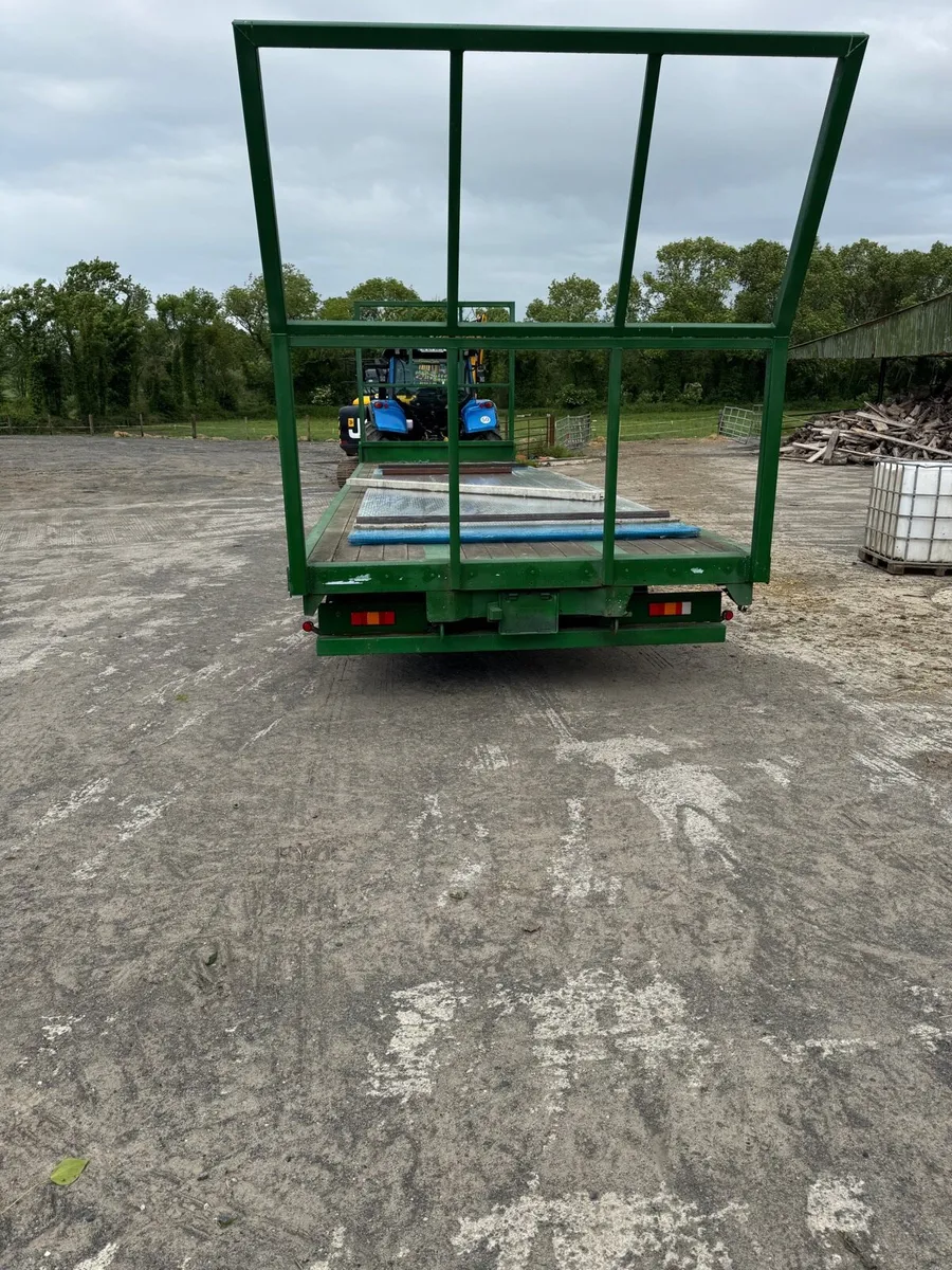 Bale trailer - Image 2