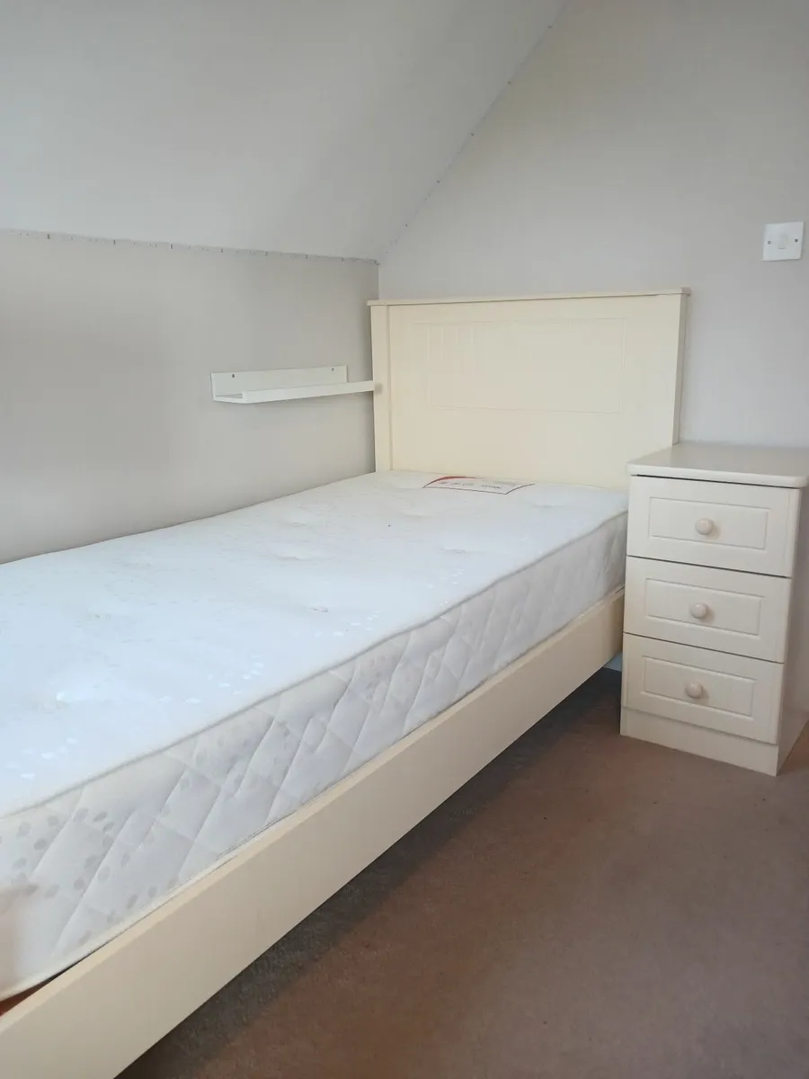 Single bed x 2 & bedside locker x 2 - Image 1