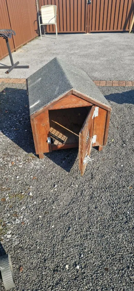 Dog Kennel - Image 1