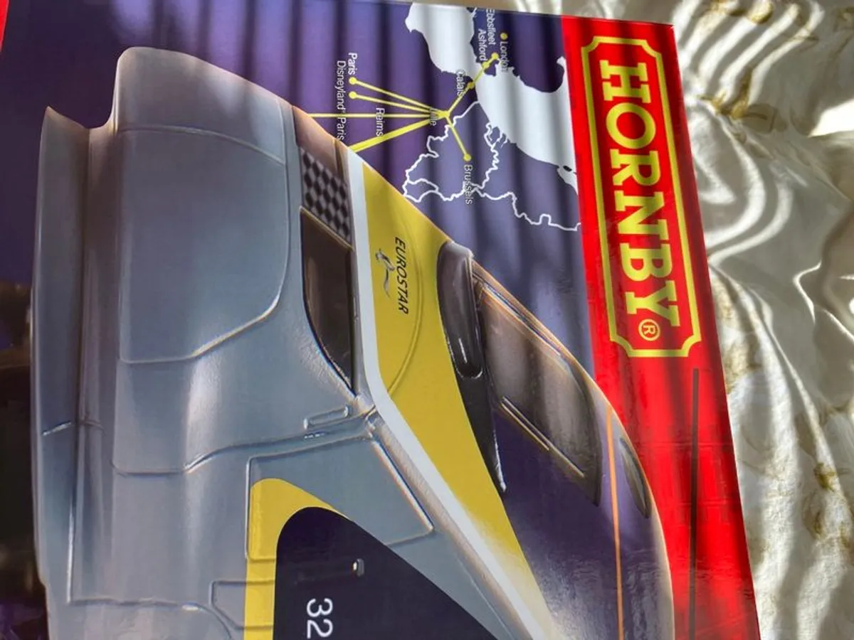 Hornby train set. - Image 1