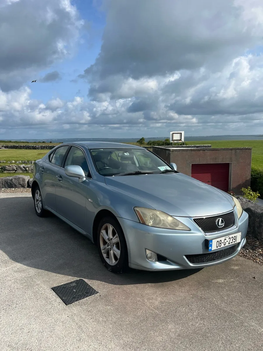 08 Lexus IS 220d - Image 1