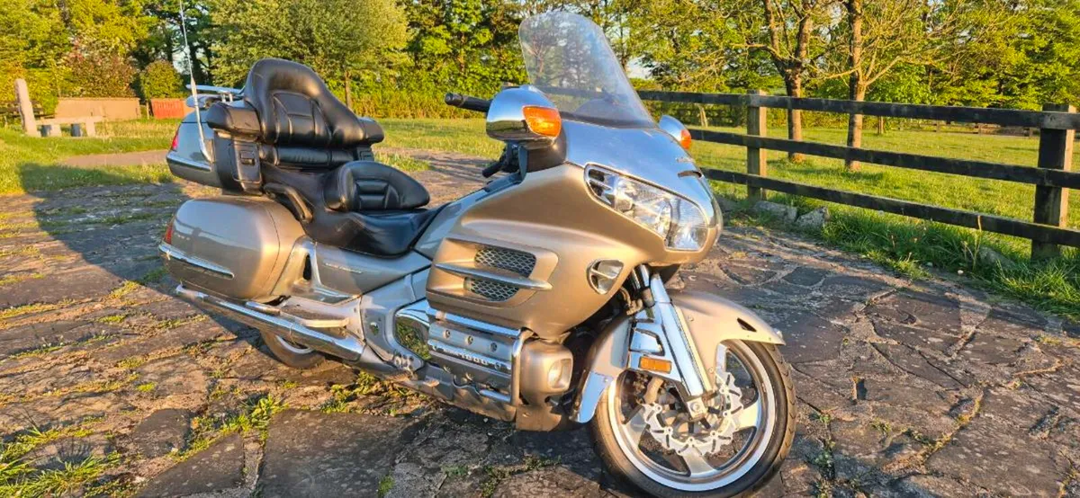 Honda Goldwing 1800 - Image 1