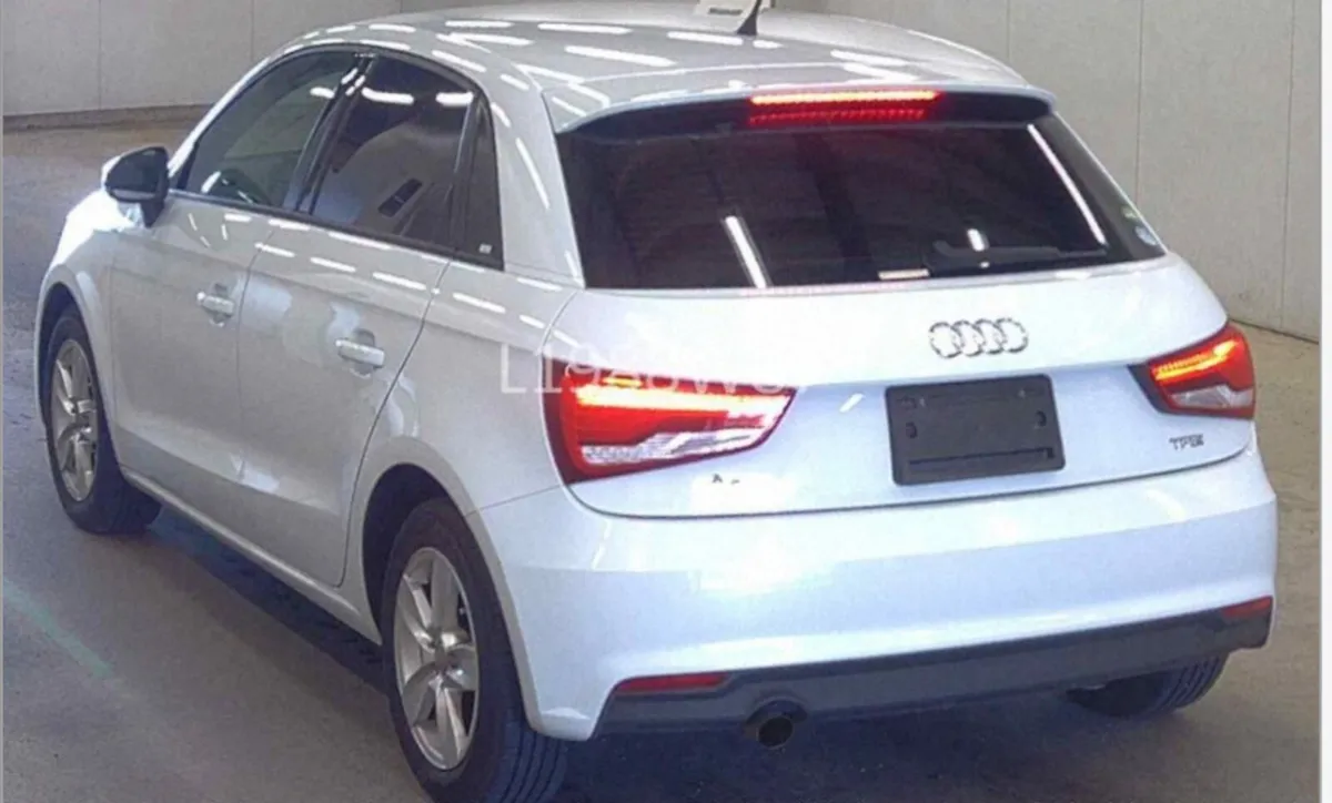 Audi A1,Automatic 1.0 petrol,LIKE NEW - Image 1