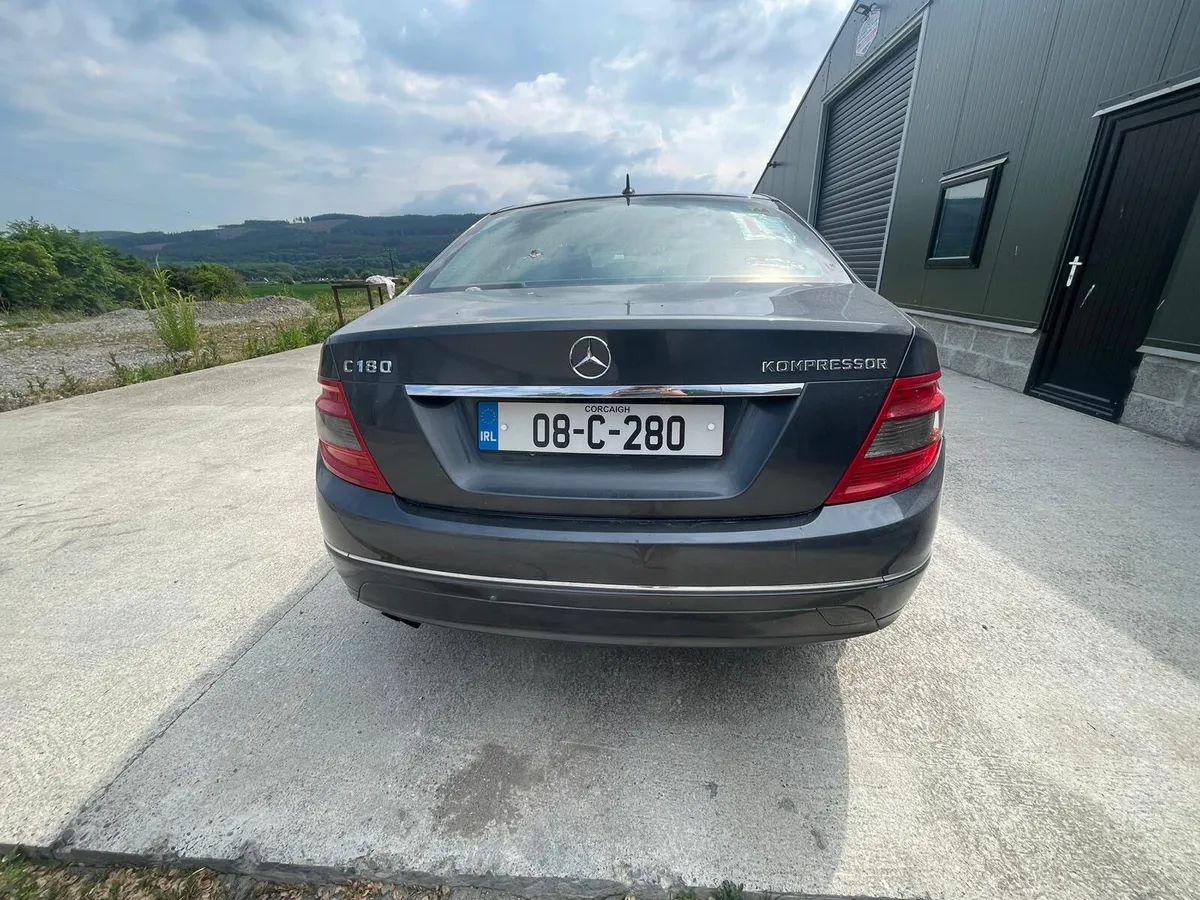 Mercedes-Benz C-Class 2008 - Image 2