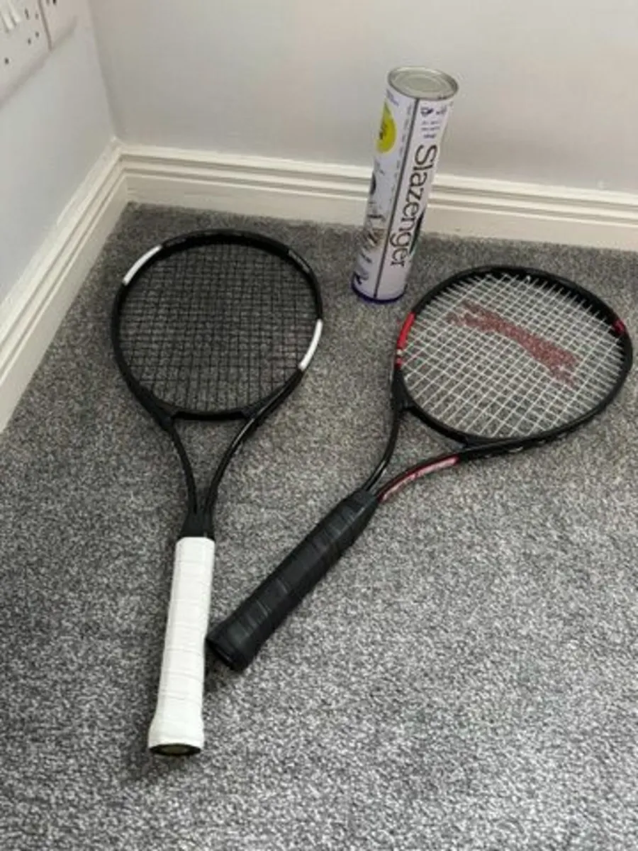 2 Tennis Racket + 4 Tennis Balls - Image 1