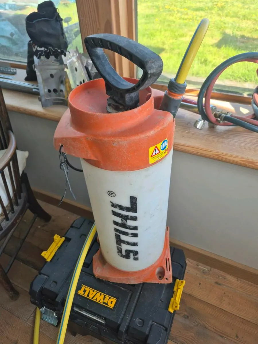 Still 10 litre compressor water bottle - Image 3