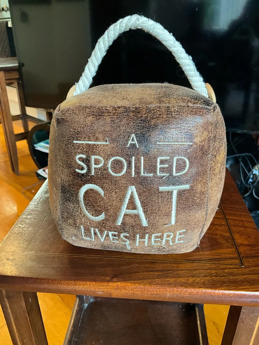 Cat Door Stop - Image 1