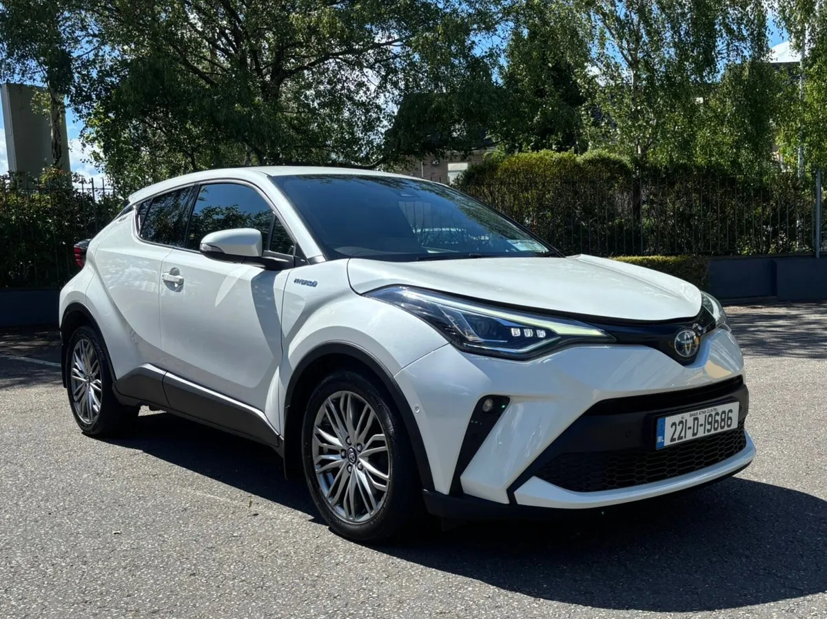 Toyota C-HR 1.8 Hybrid Sol - Image 1