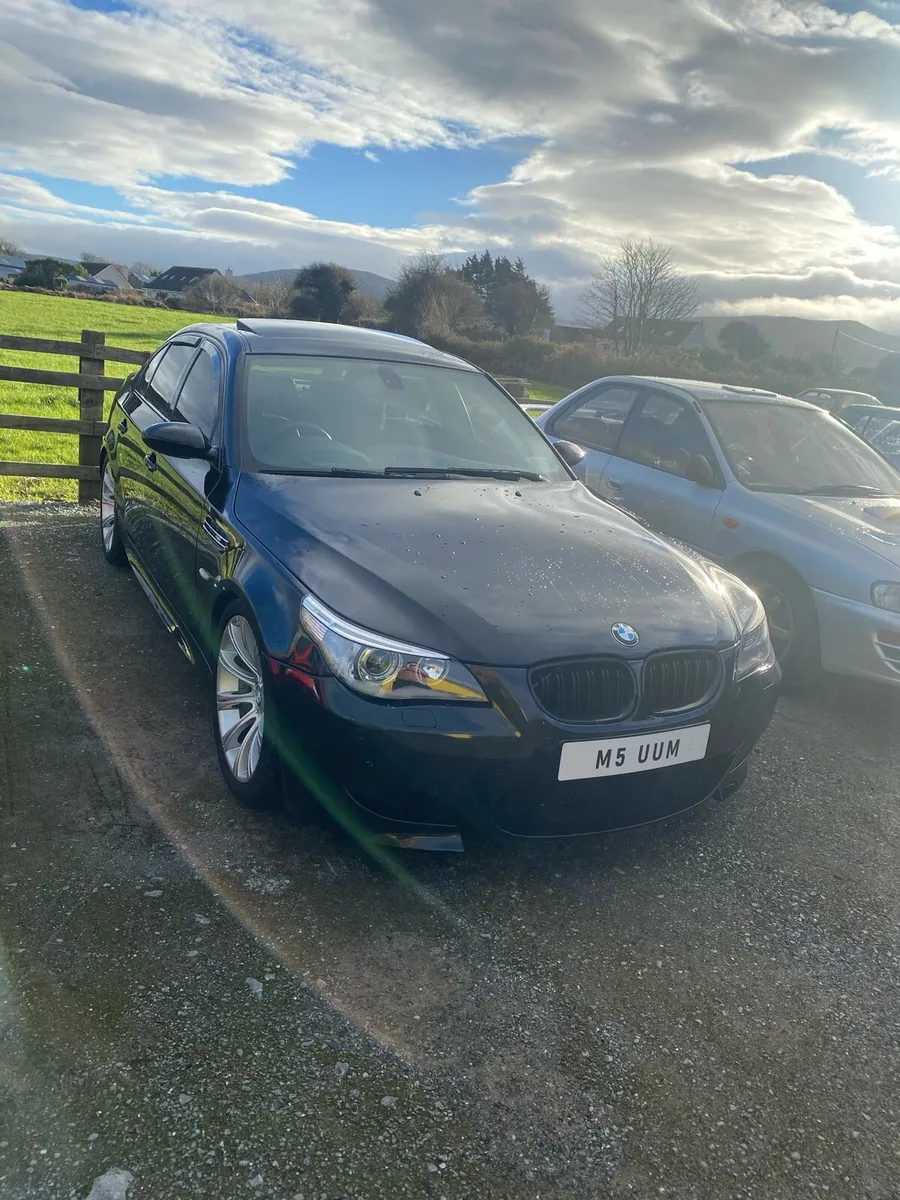 BMW M5 - Image 2