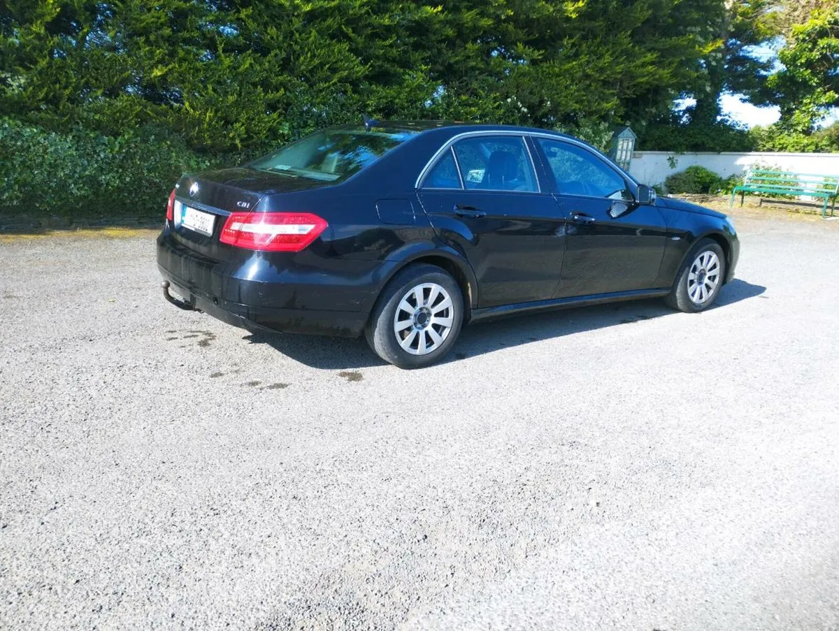 Mercedes e class - Image 4