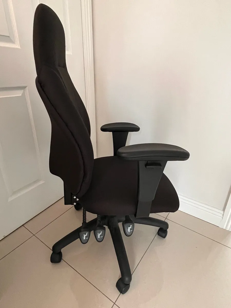 Office chair - great condition - Image 1