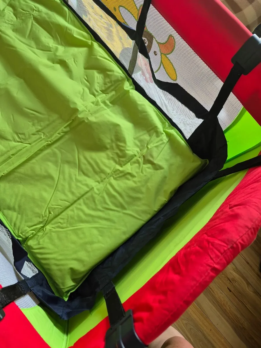 Bebe Champ Travel Cot - Image 3