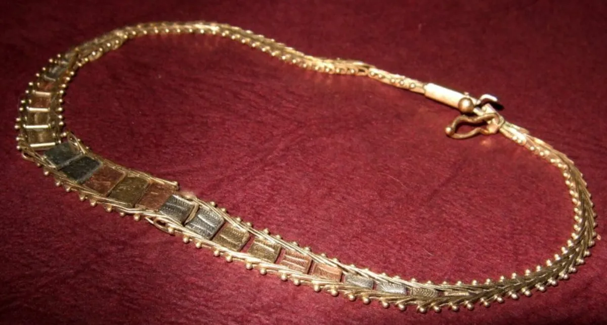 Vintage Hallmarked 3 Coloured 9ct Gold Bracelet - Image 4