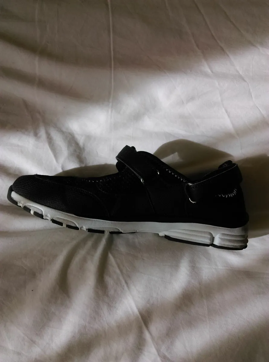 BRAND NEW shoes Swedan Kle size 40 - Image 3