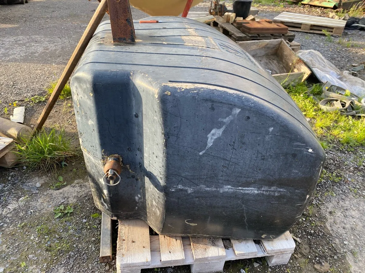 New Holland weight - Image 2
