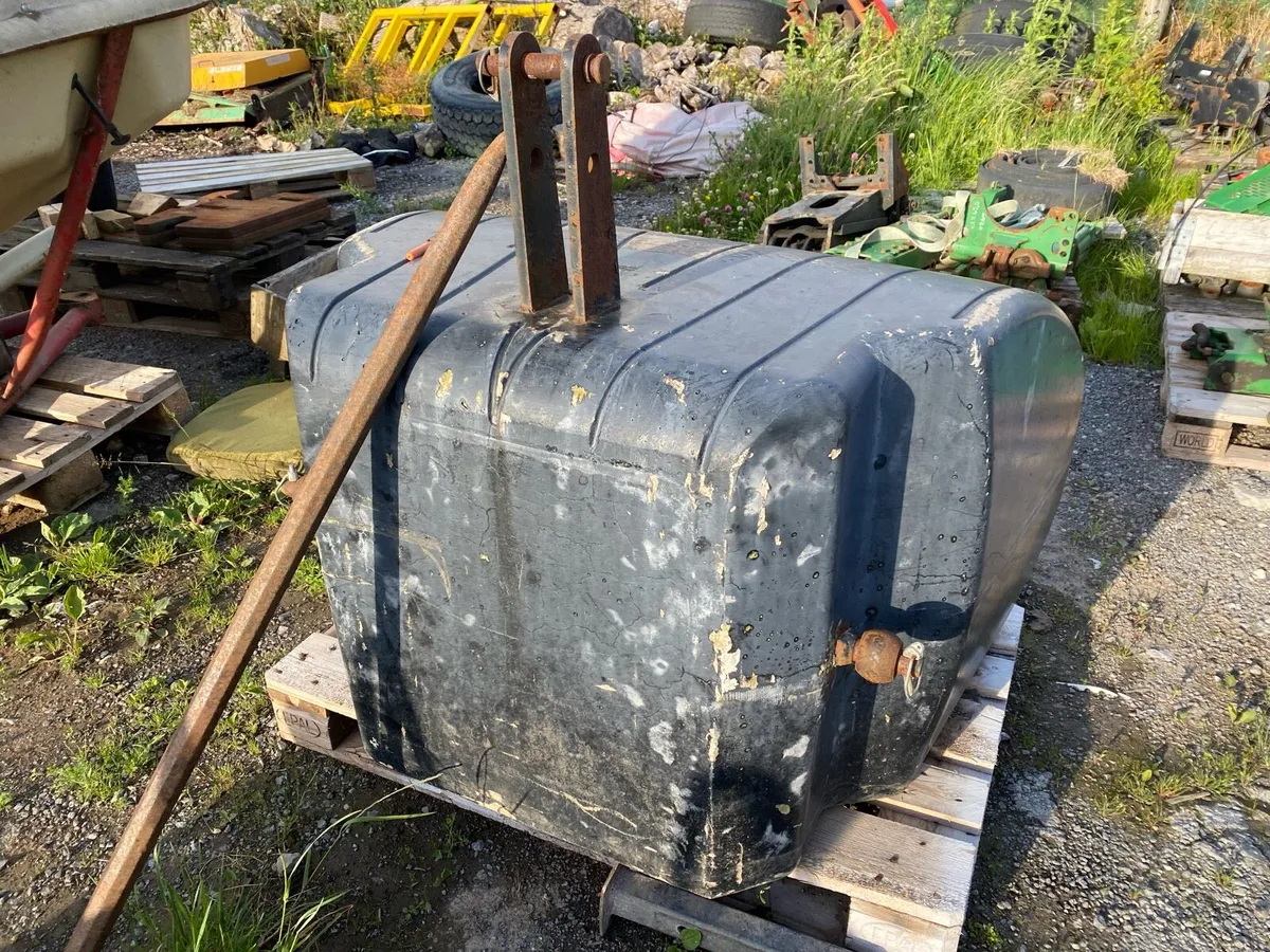 New Holland weight - Image 3