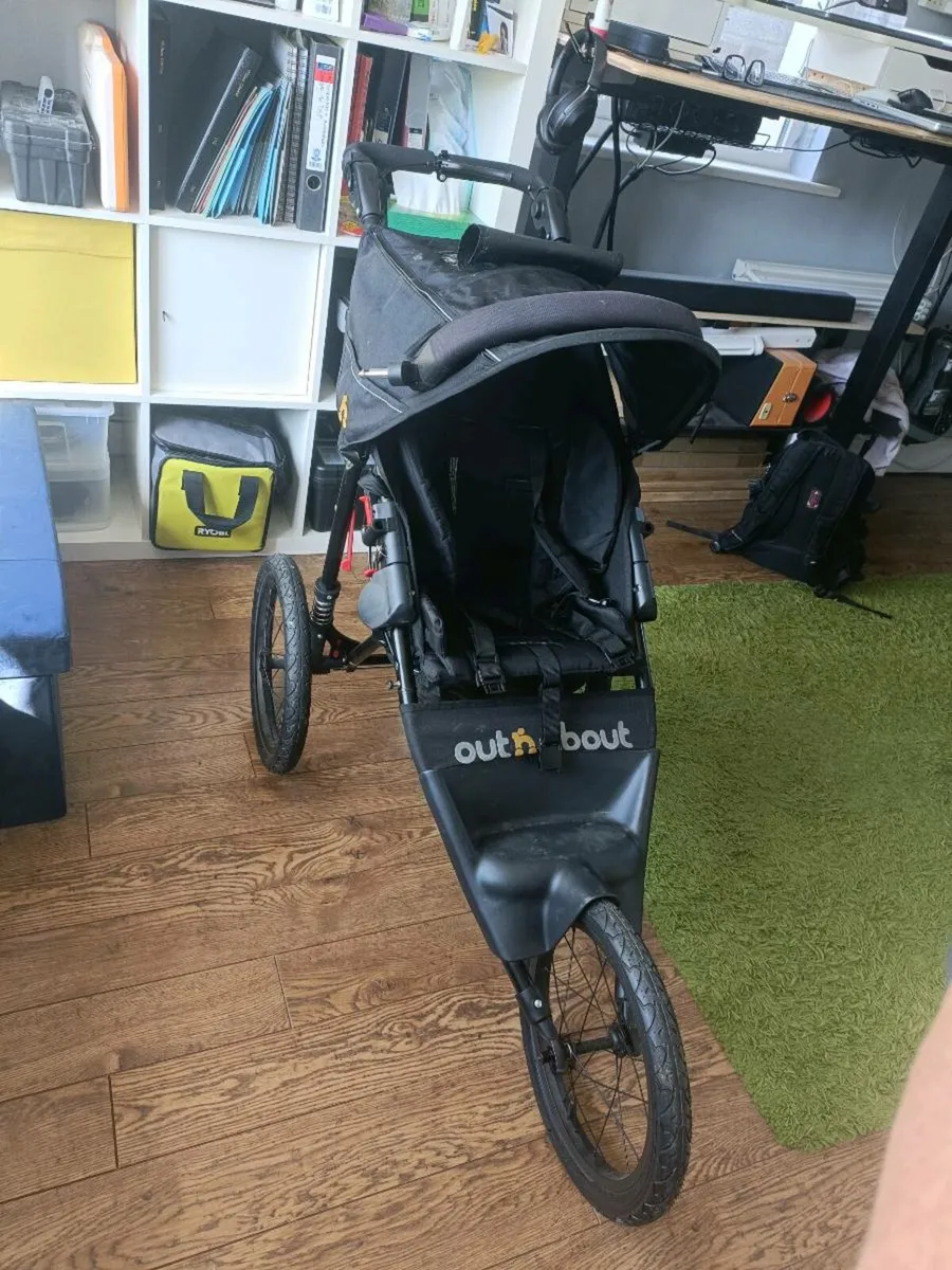 Out n about running buggy - Image 1